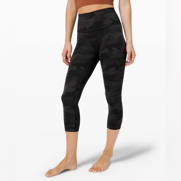 Lululemon Wunder Under Crop (High-Rise) *Full-On Luxtreme 21" | PRELOVED🖤💪🏼 - Picture 1 of 11